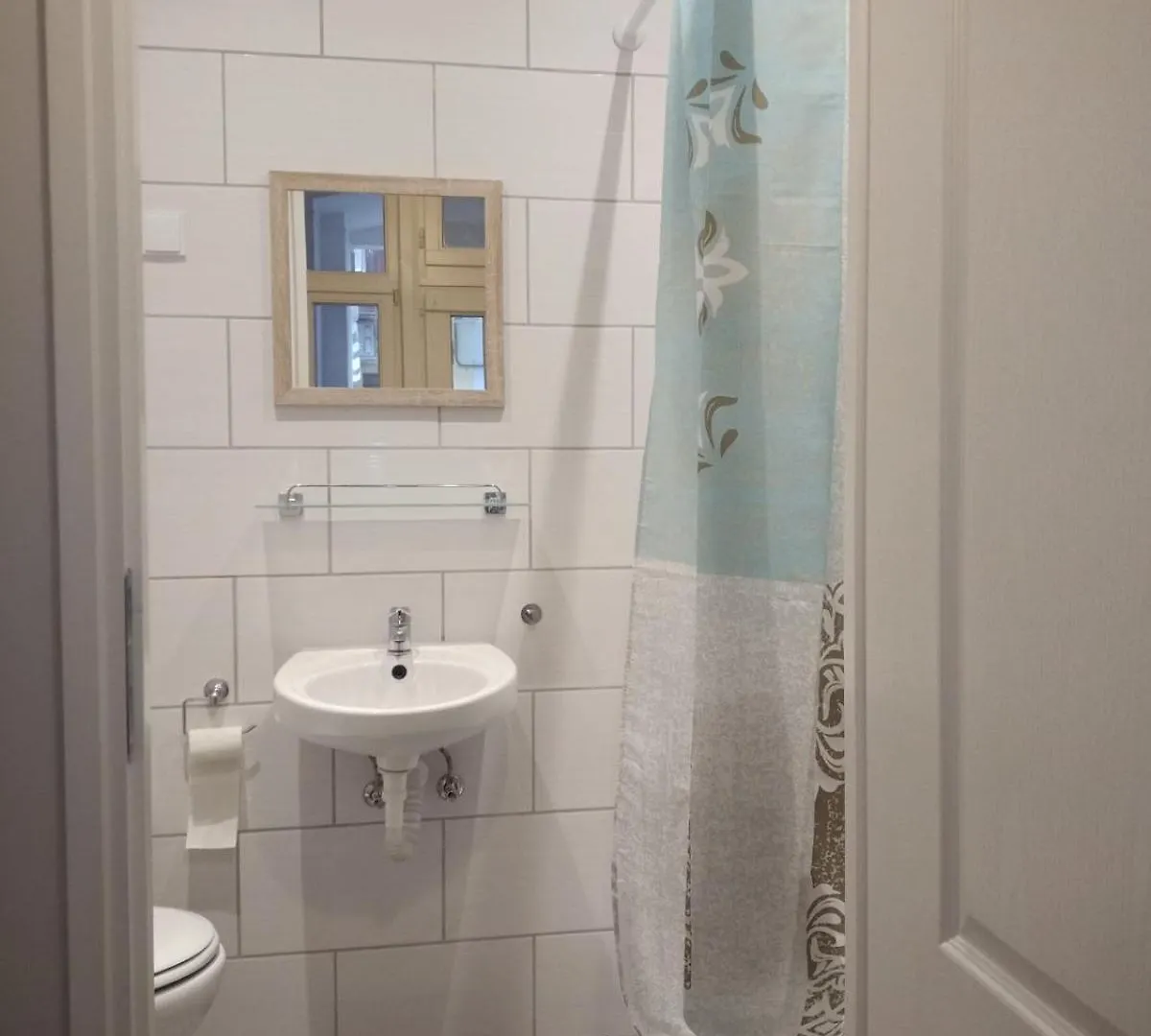 Apartment Quiet Place In The Center Budapest